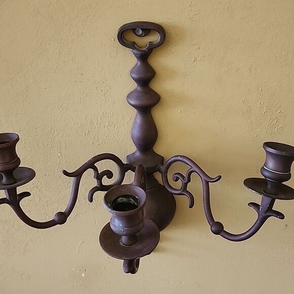 Vintage West Virginia Metal Crafters 3 Arm Sconce - Picture 3 of 13